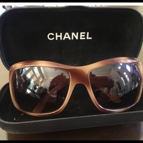 SOLDChanel Sunglasses main image 7